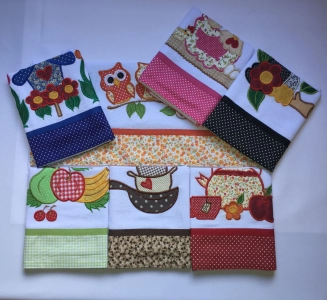 JOGO DE GUARDANAPOS BARRADO 7 PEÇAS